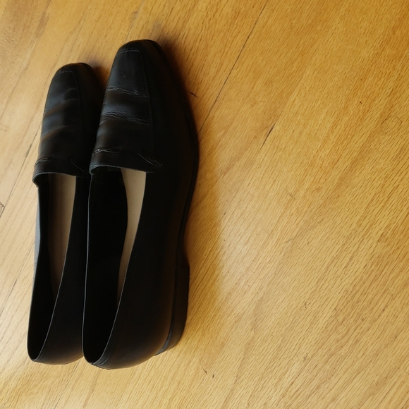 NWT Black Westies Loafers- 8.5B - Picture 2 of 6